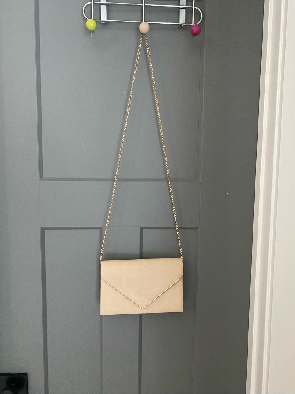 Beige Envelope Crossbody Bag with Gold Chain Strap